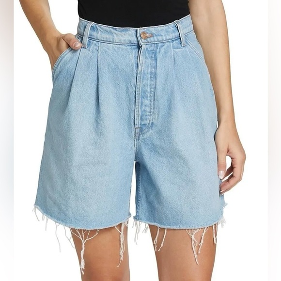 MOTHER The Pleated Fun Dip Short Fray | Size 24 - Picture 3 of 13